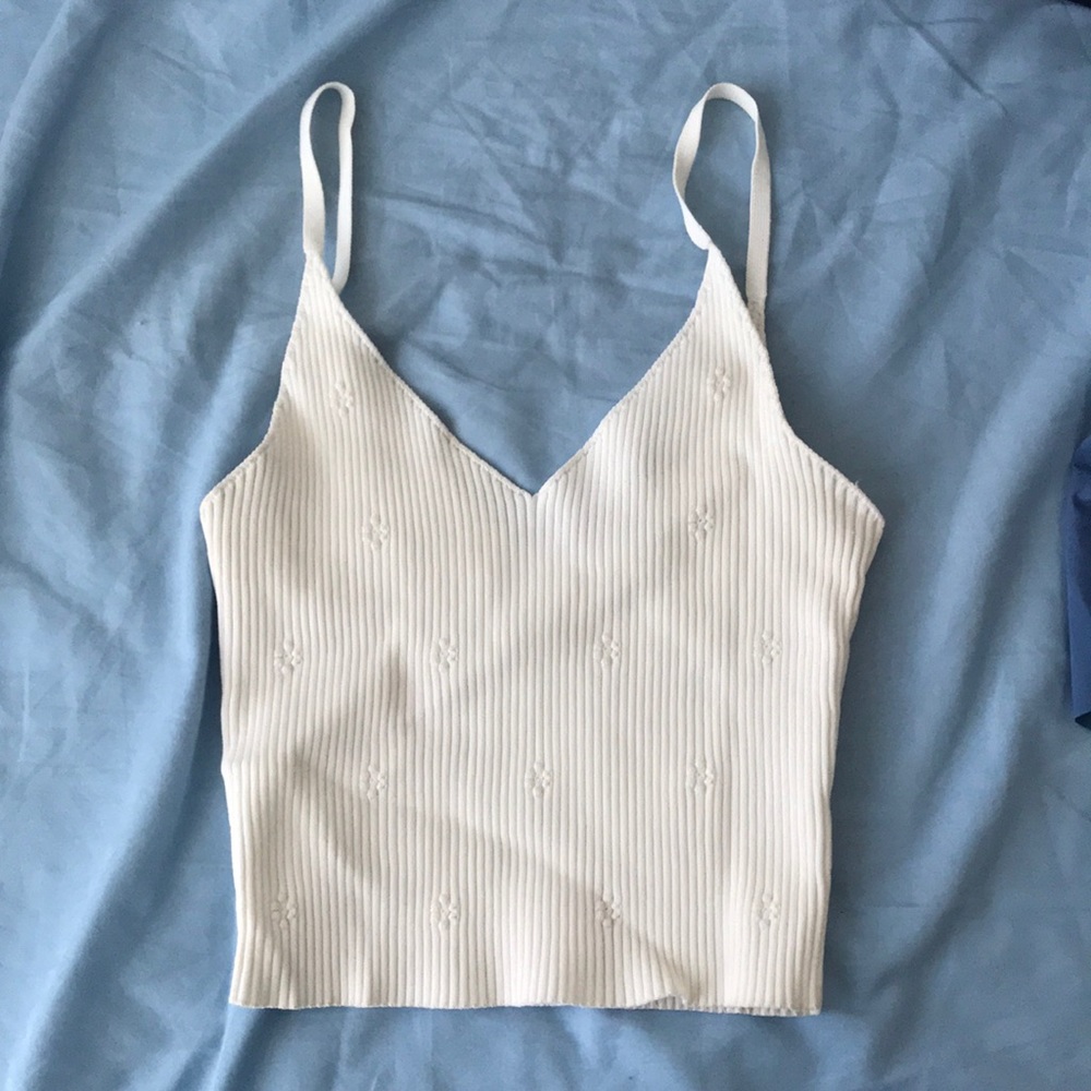White Kendall and Kylie dainty top